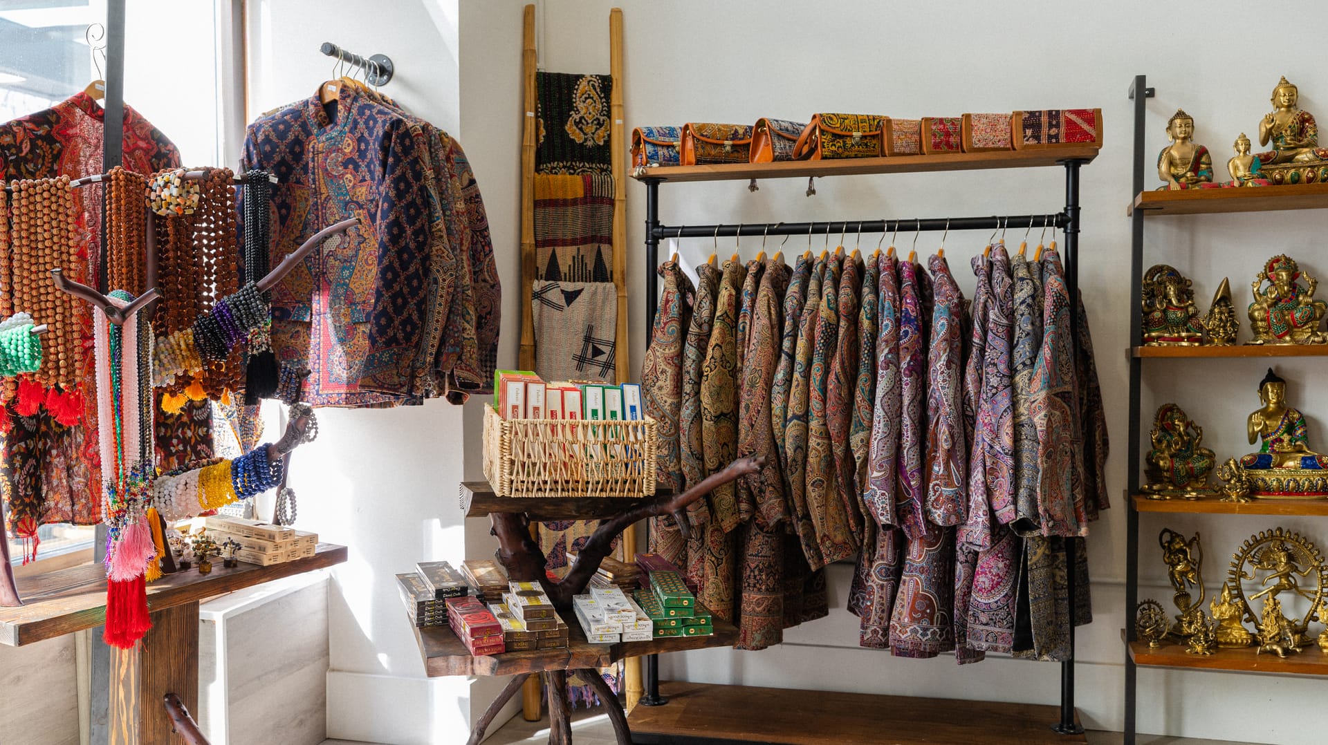 Taj Mahal Emporium store display
