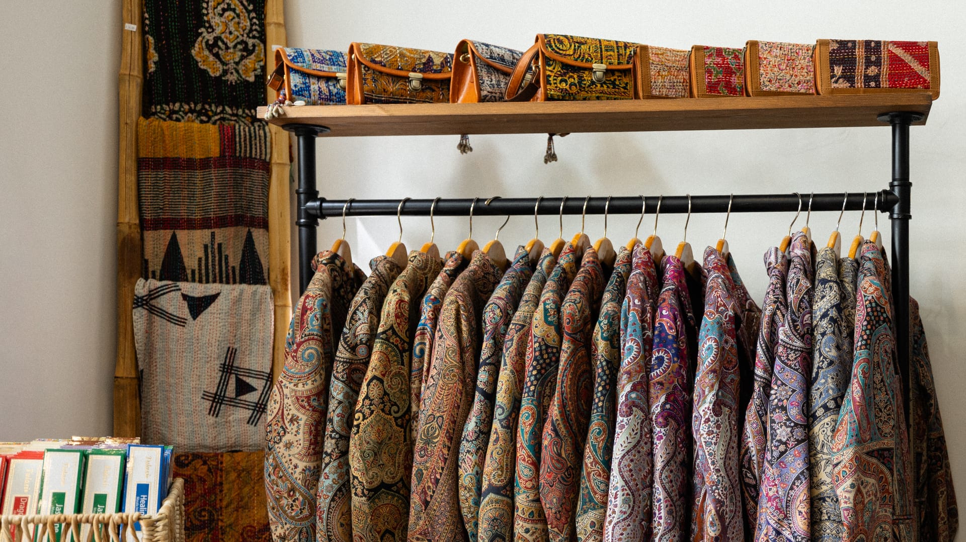 Taj Mahal Emporium incense