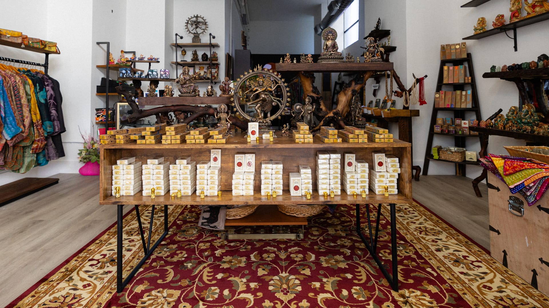 Taj Mahal Emporium jewelry